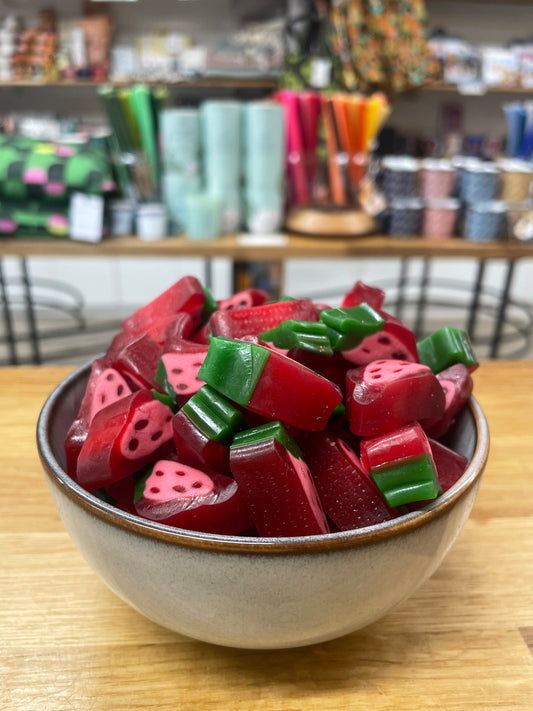 Kingsway Strawberry Liquorice Slices 100g