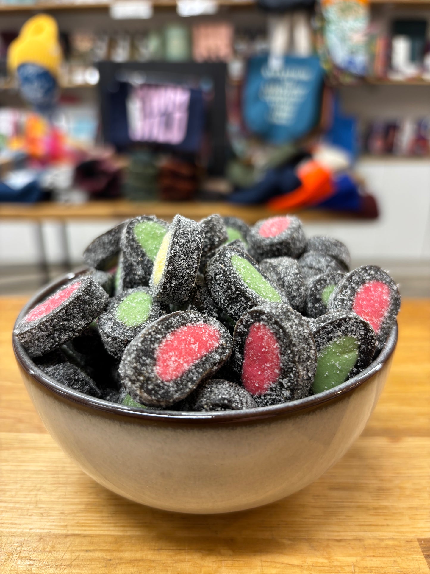 Maku Laku Liquorice Mixed Fruit Sour Ovals 100g