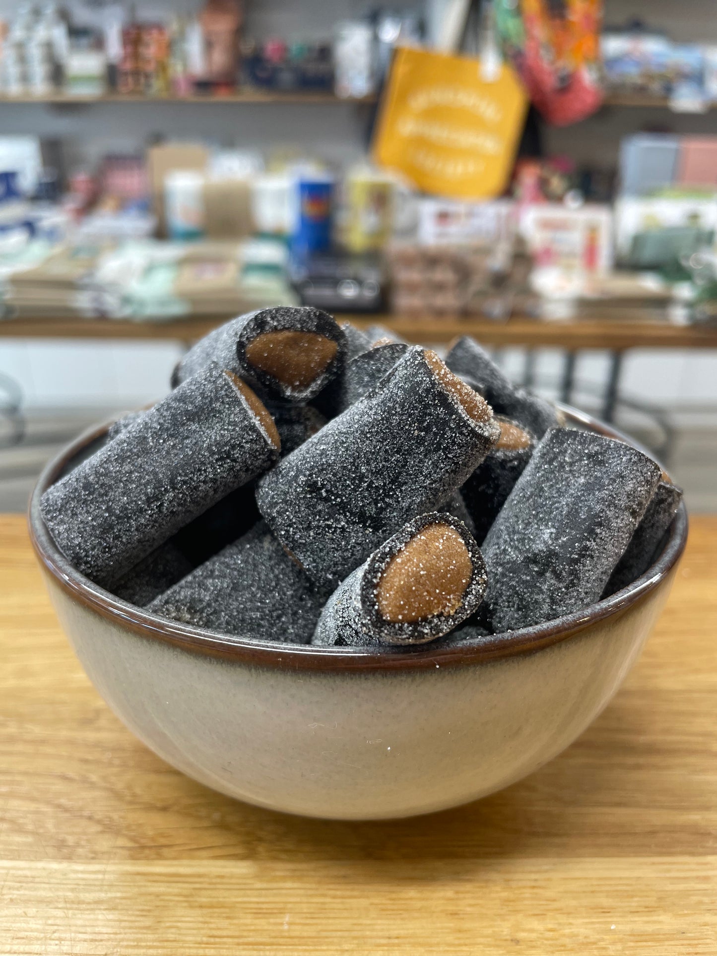 Maku Laku Salmiak Filled Bites 100g